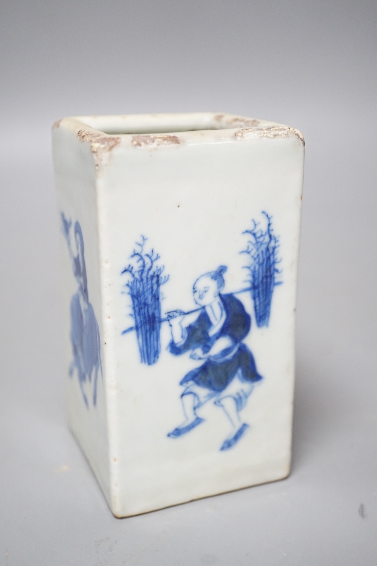 A 19th century Chinese blue and white square brushpot, 12cm